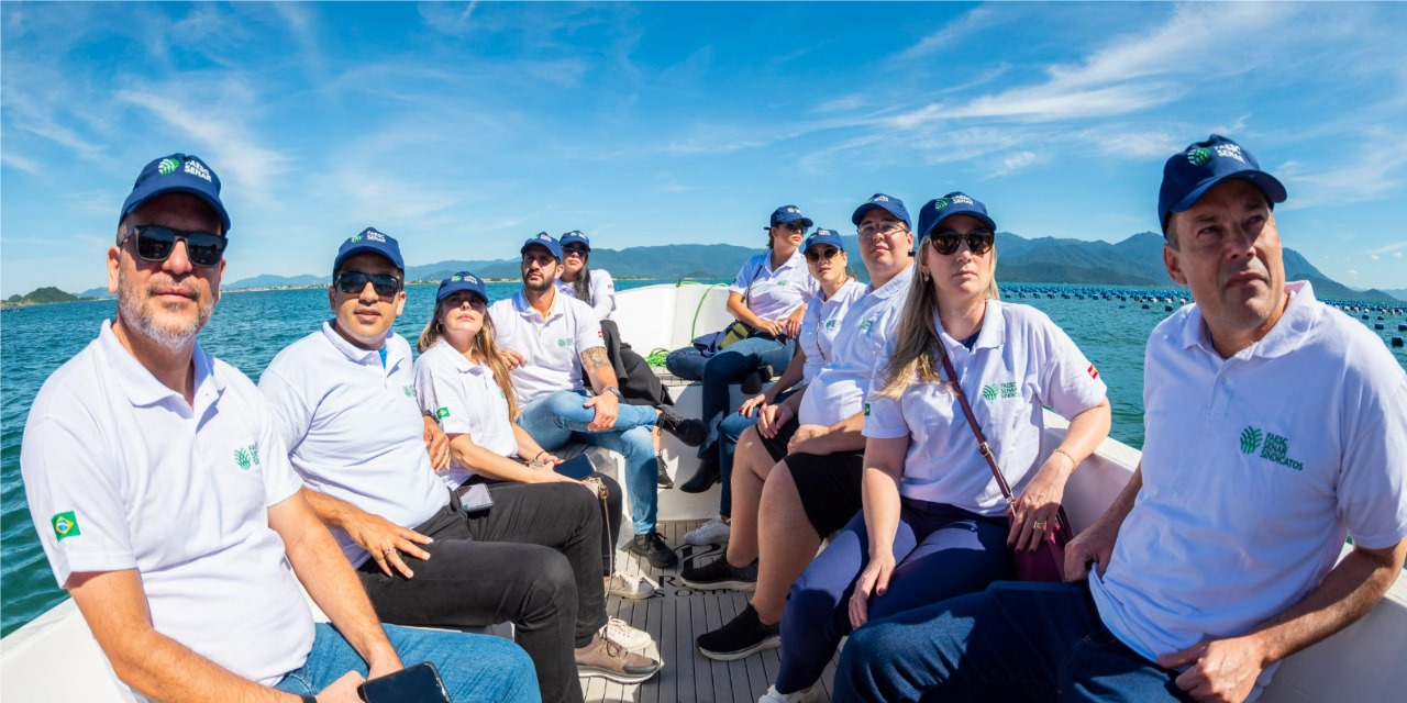 O Sistema Faesc/Senar levou representantes da CNA e de outras federações do país para conhecer o processo produtivo da Fazenda Marinha - Paraíso das Ostras.  (Foto Imagem e Arte)