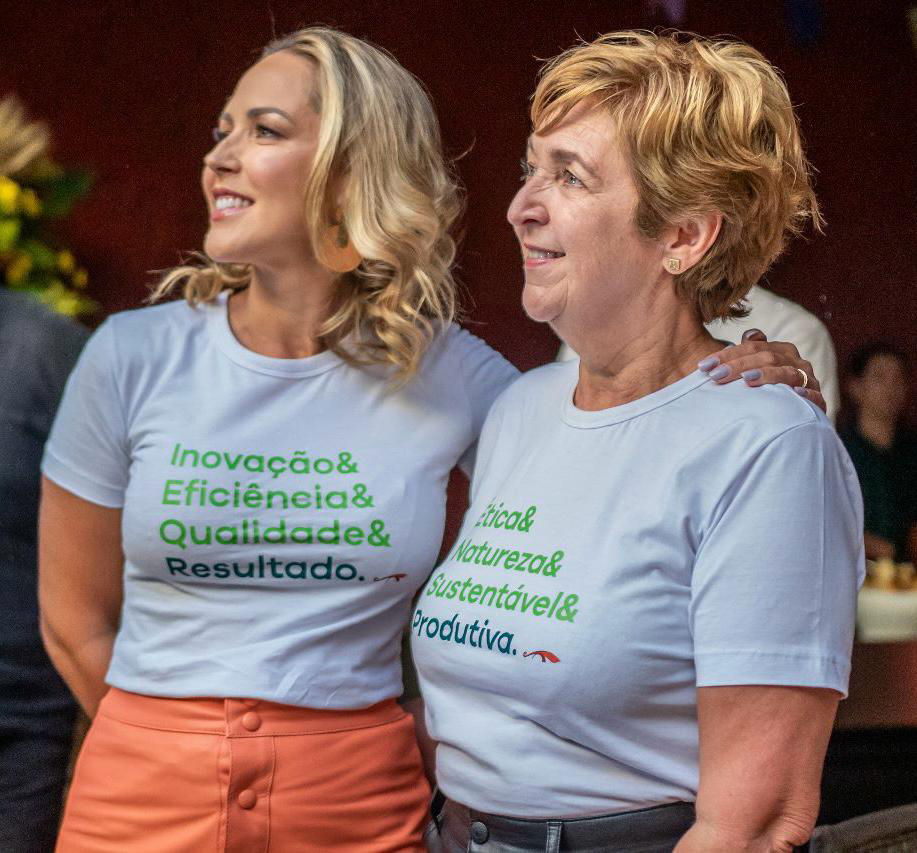 Talita e mãe Adriana Cury